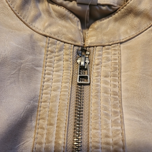 Maurice's Moto Style Tan Faux Leather Jacket Women's Small S Fall Zip Pockets - Picture 3 of 11